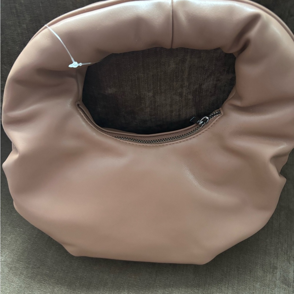 Elegant Tan Women's Bag - Picture 3 of 4